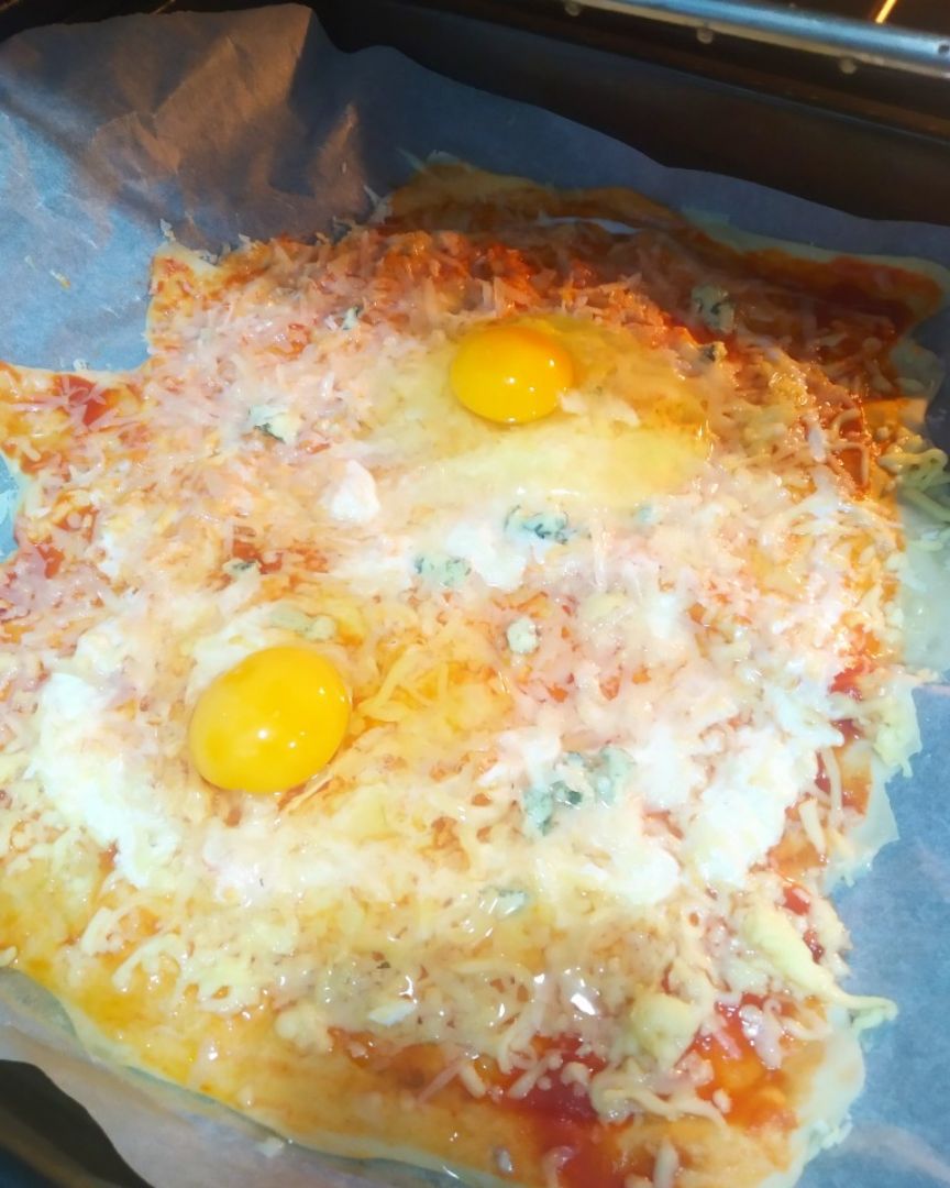 Pizza Carlos a los 6 quesos + Pizza Carlos a los 6 quesos +