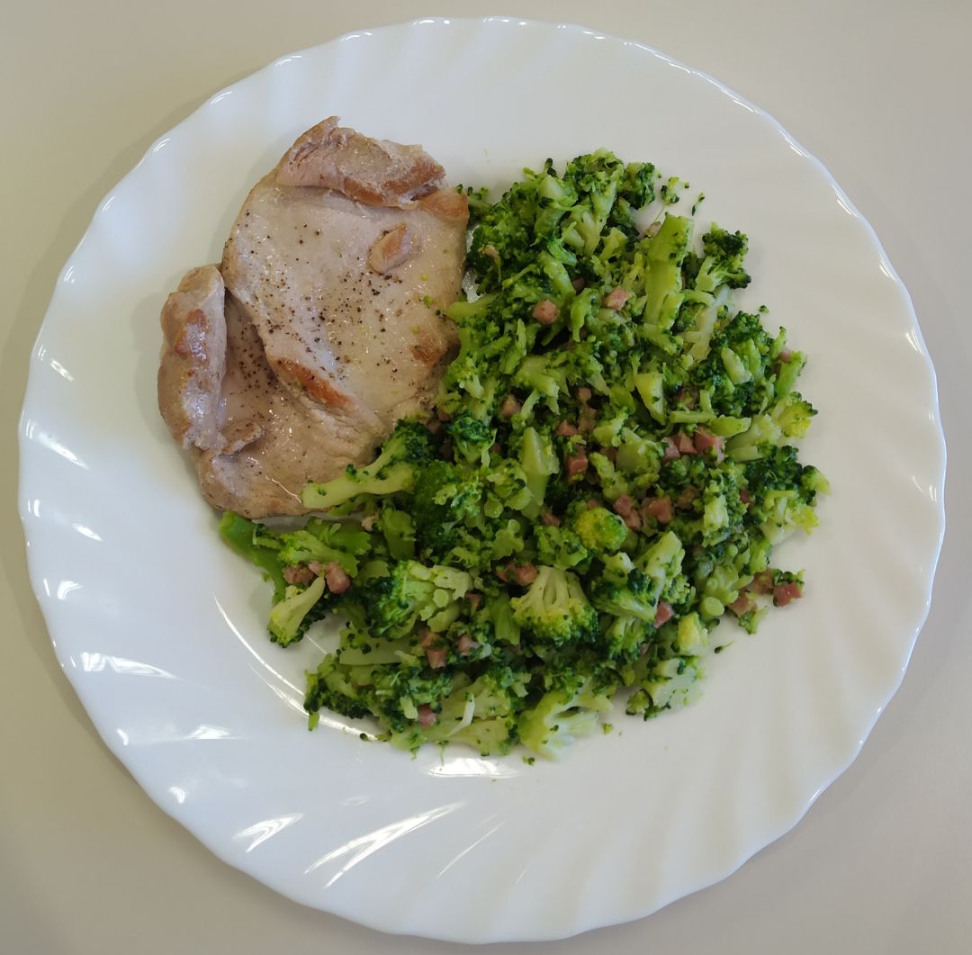 Migas de brócoli con jamón y solomillo de pavo🥦