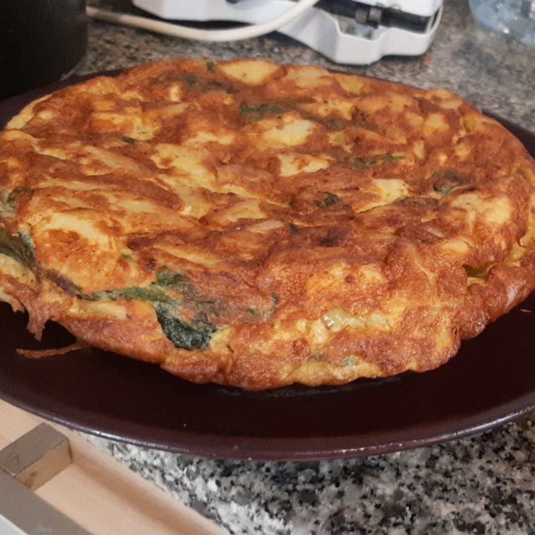 Tortilla con cebolla y espinaca Tortilla con cebolla y espinaca