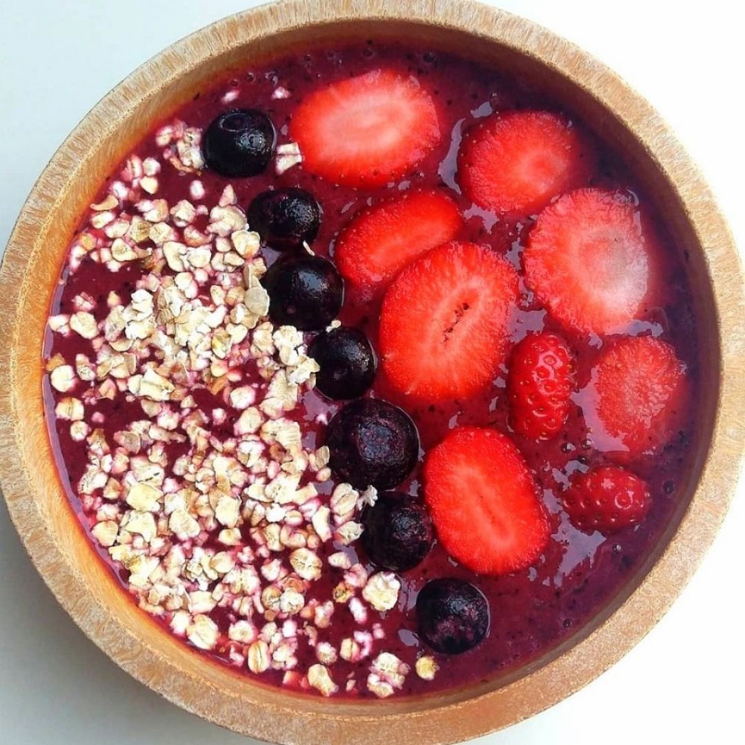 Smoothie bowl de frutos rojos Smoothie bowl de frutos rojos
