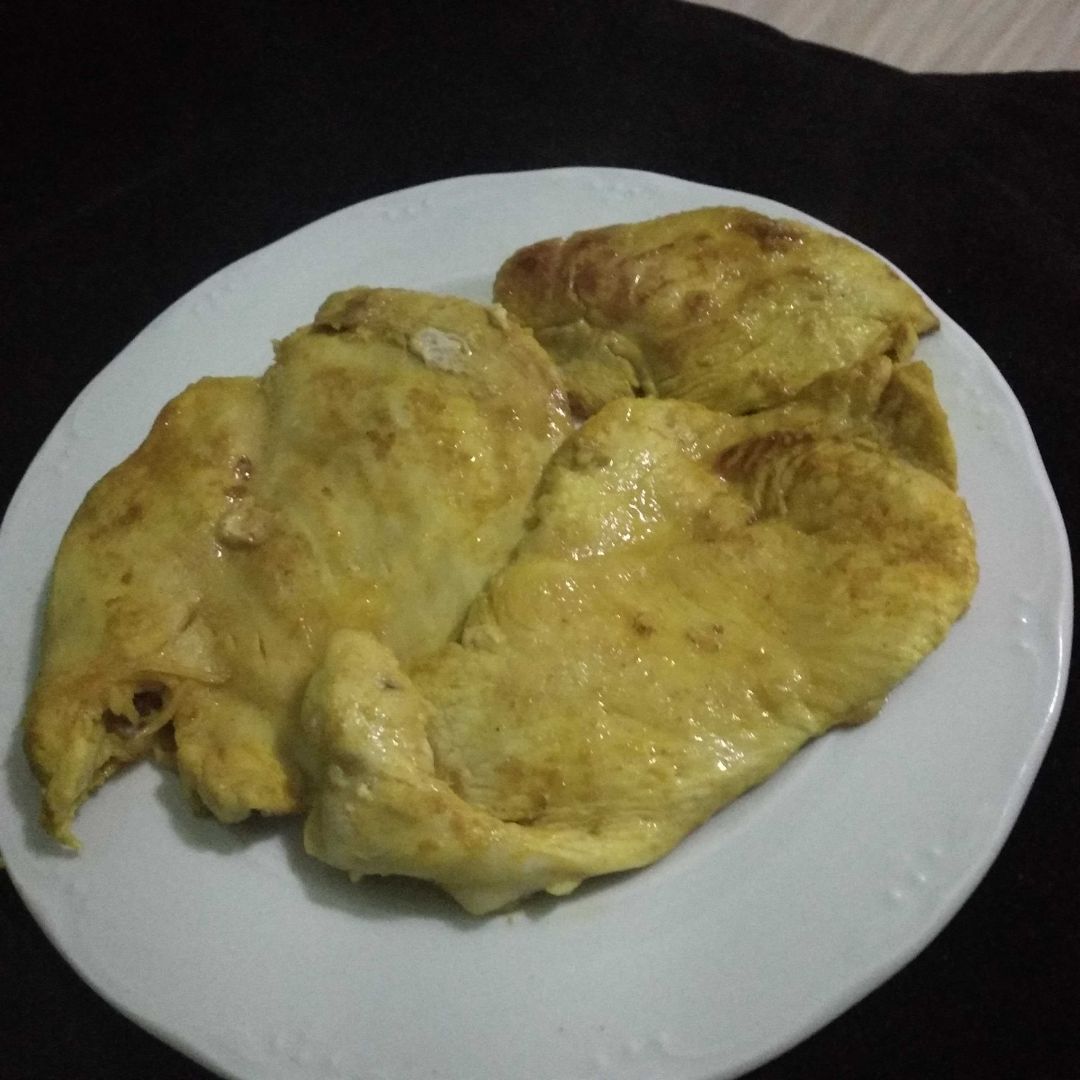 Pechuga de pollo al limón y curry