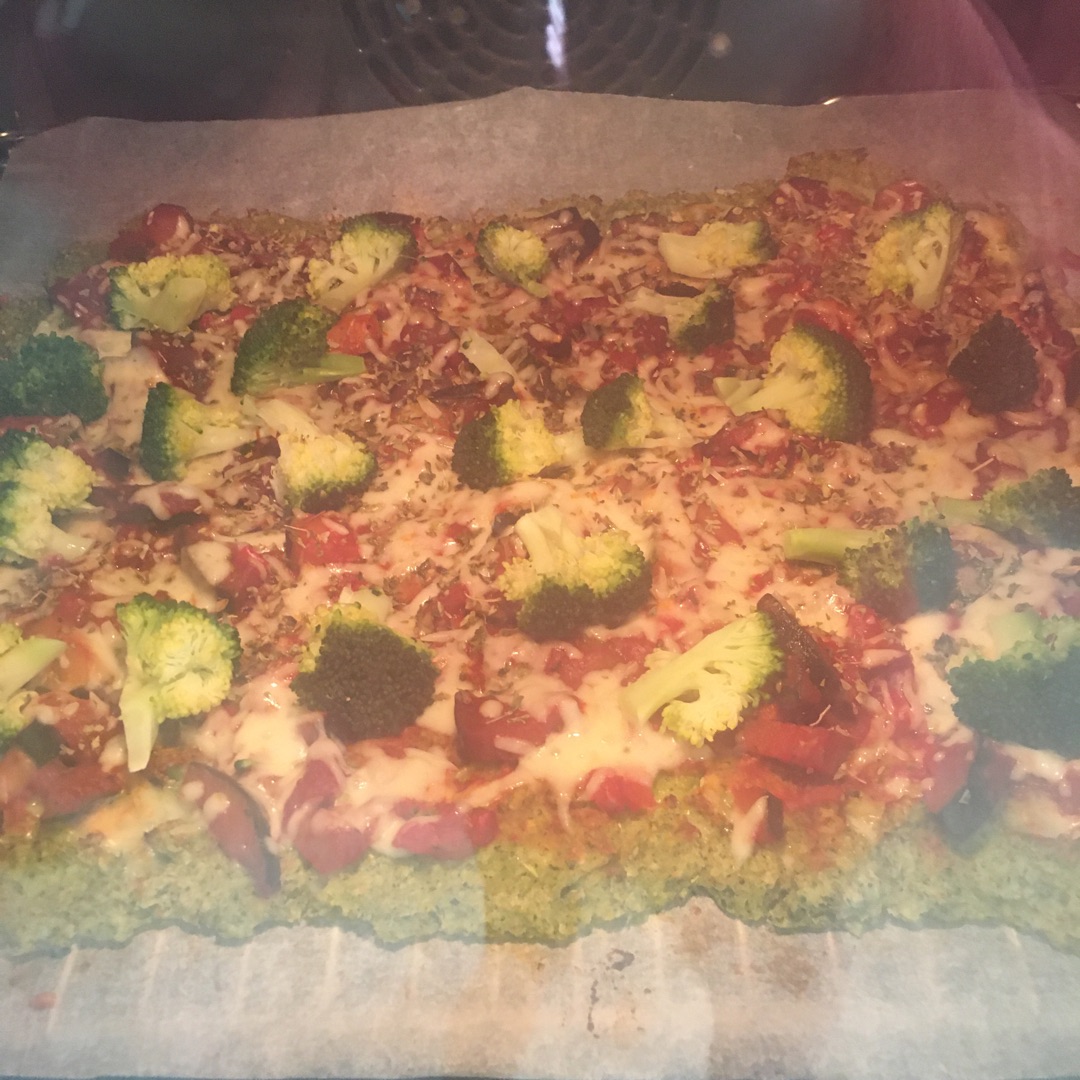 Pizza vegetariana ( base brócoli 🥦) Step 0