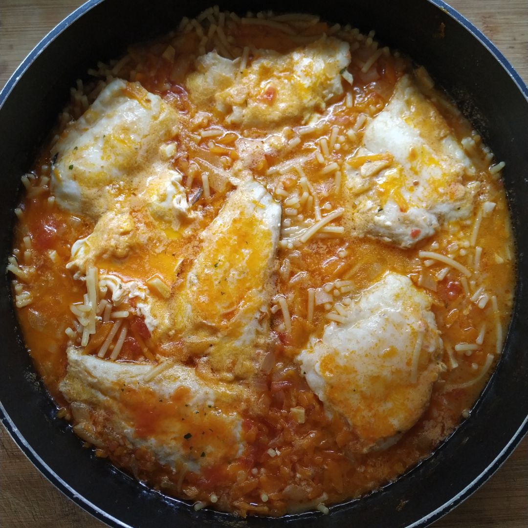 Merluza con fideos Merluza con fideos