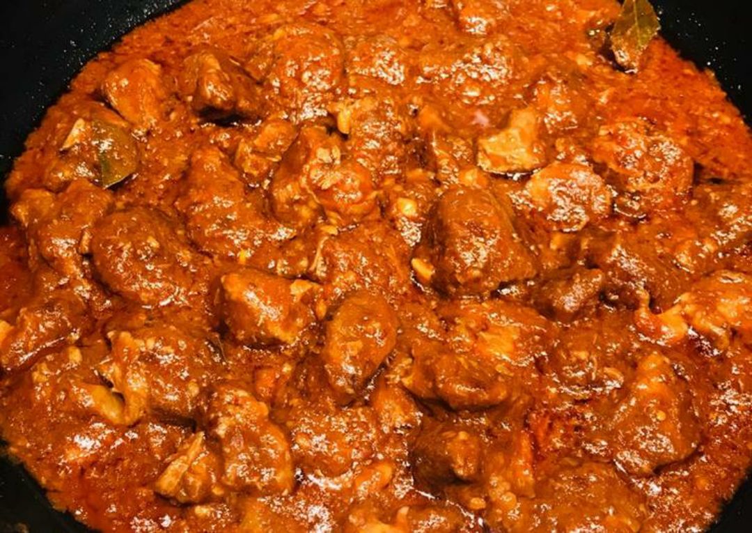 Carne con tomate Carne con tomate
