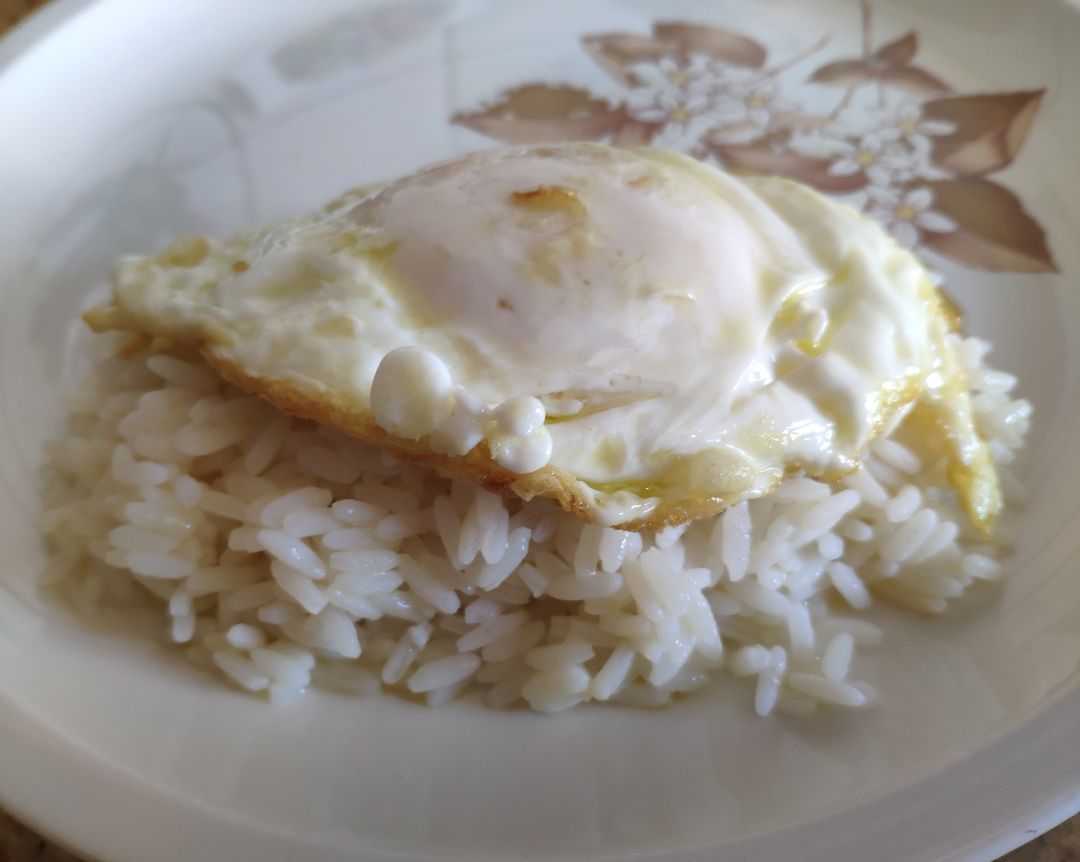 Arroz a la cubana con huevo Paso 2 Arroz a la cubana con huevo Paso 2