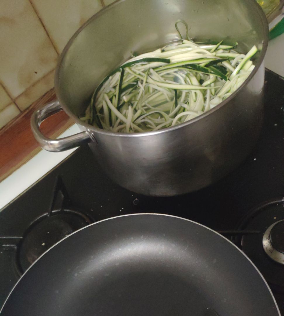Noodles de calabacín 🌶️ Paso 0 Noodles de calabacín 🌶️ Paso 0