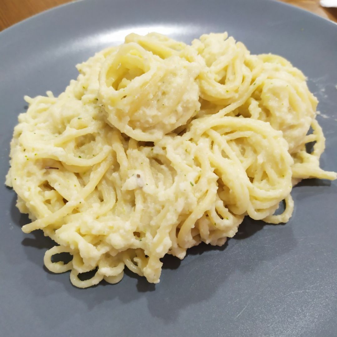 Espaguetis con coliflor