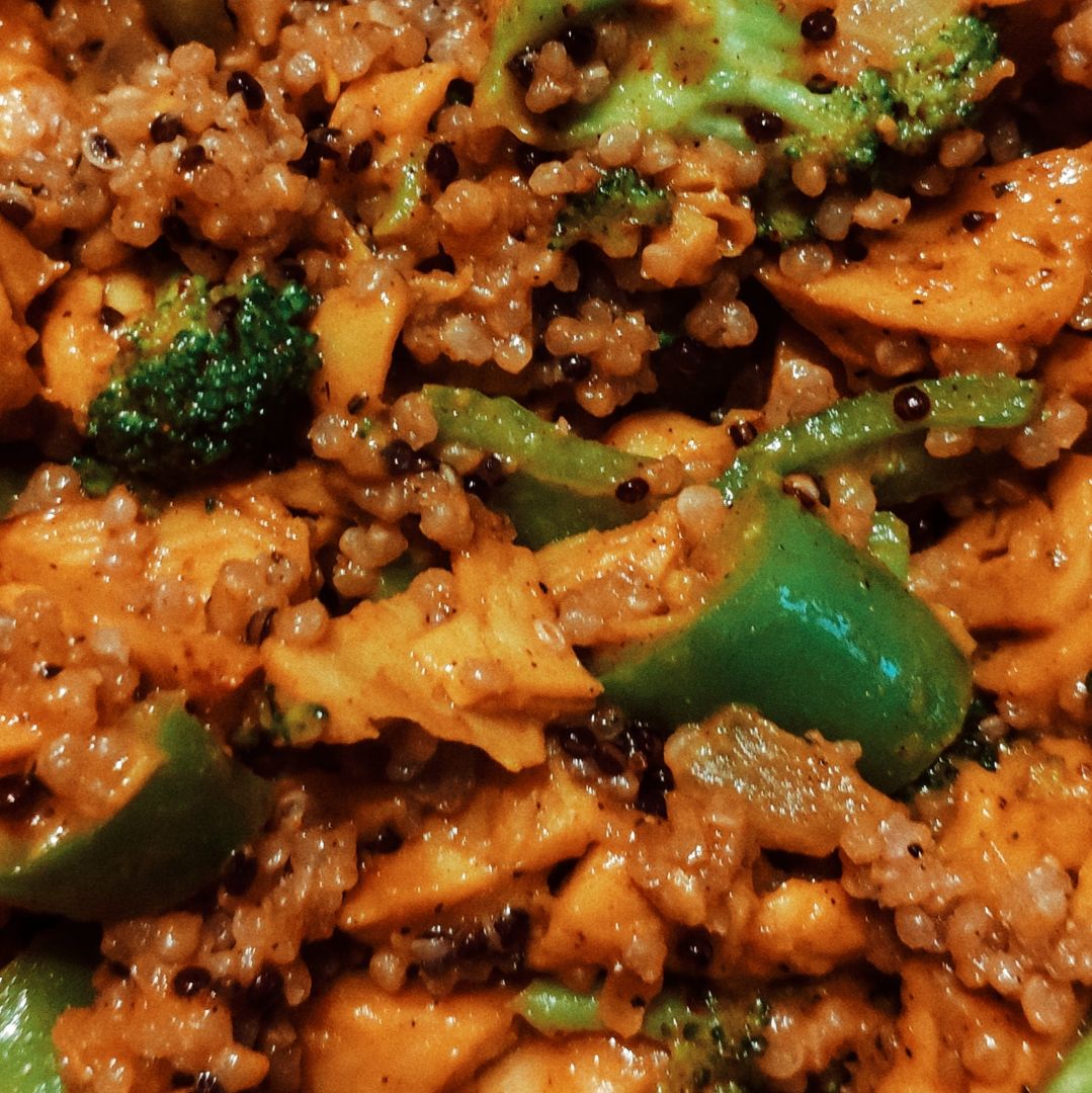 QUINOA AL CURRY QUINOA AL CURRY