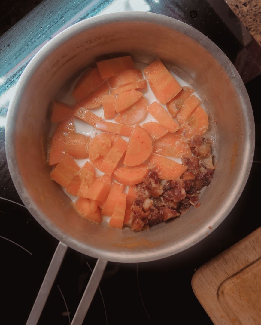 GRANOLA DE CARROT CAKE 🥕 Paso 1 GRANOLA DE CARROT CAKE 🥕 Paso 1