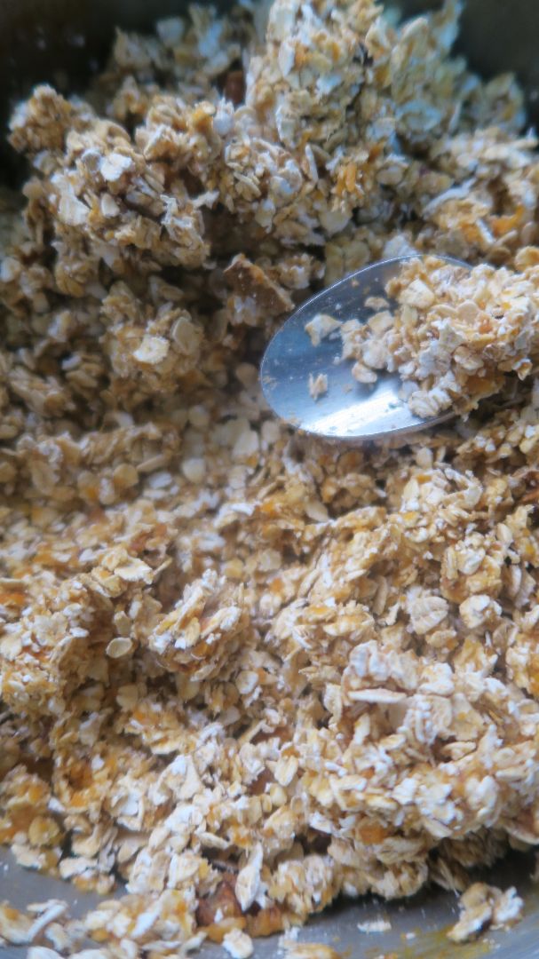GRANOLA DE CARROT CAKE 🥕 Paso 3 GRANOLA DE CARROT CAKE 🥕 Paso 3