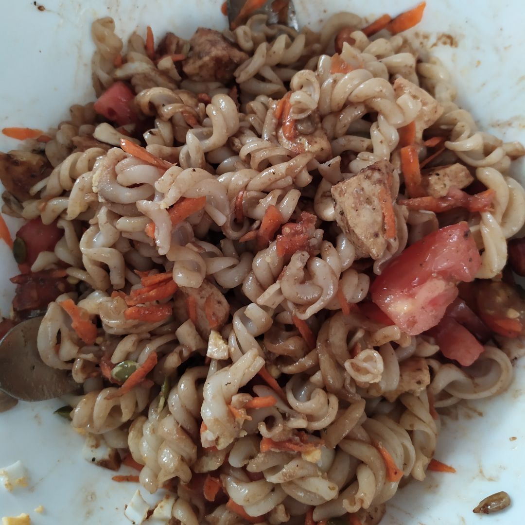 Ensalada pasta y pollo Ensalada pasta y pollo