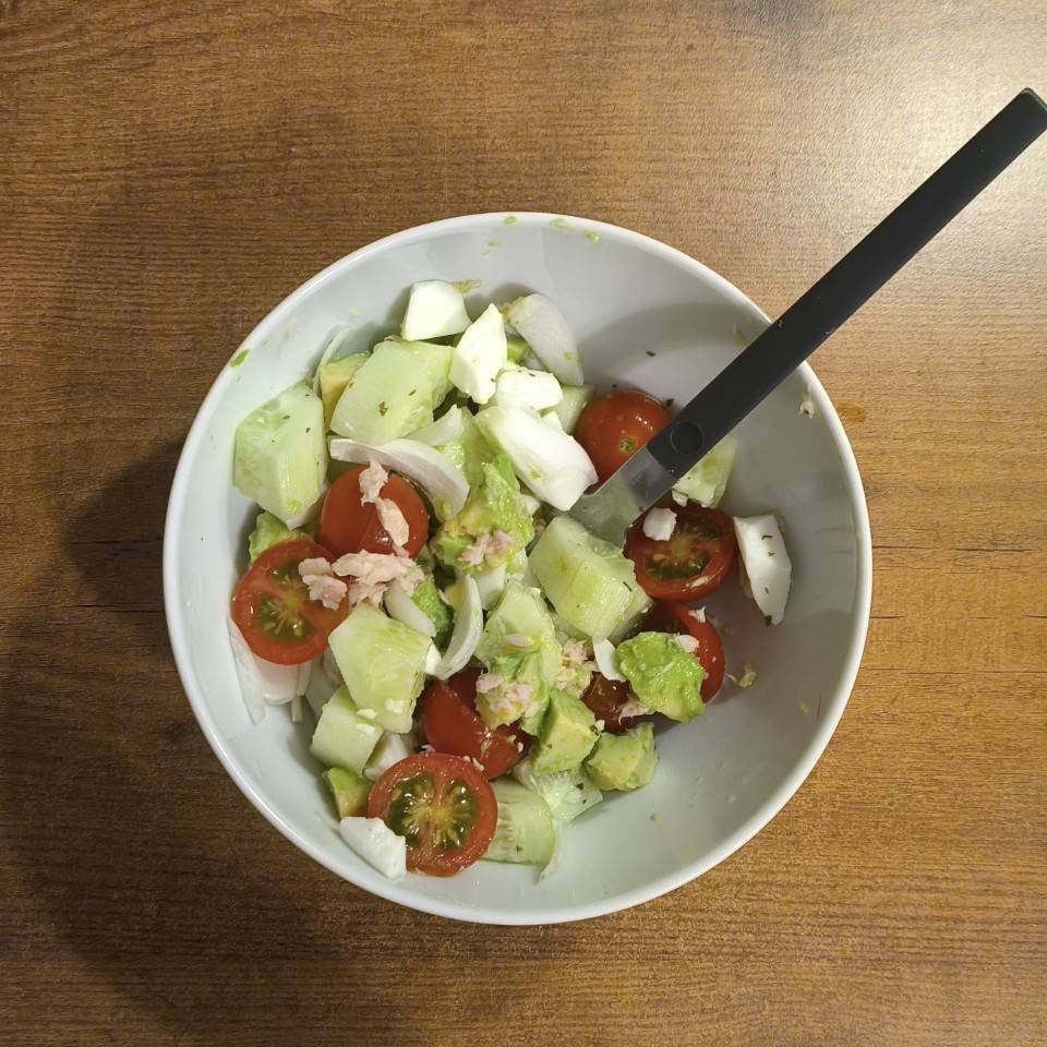 Ensalada pepino y aguacate Ensalada pepino y aguacate