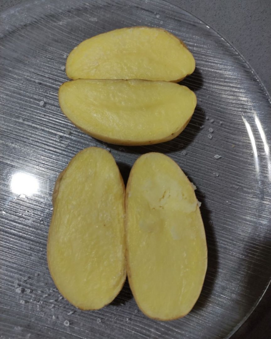 Patatas rellenas "gratinadas" Paso 0 Patatas rellenas "gratinadas" Paso 0