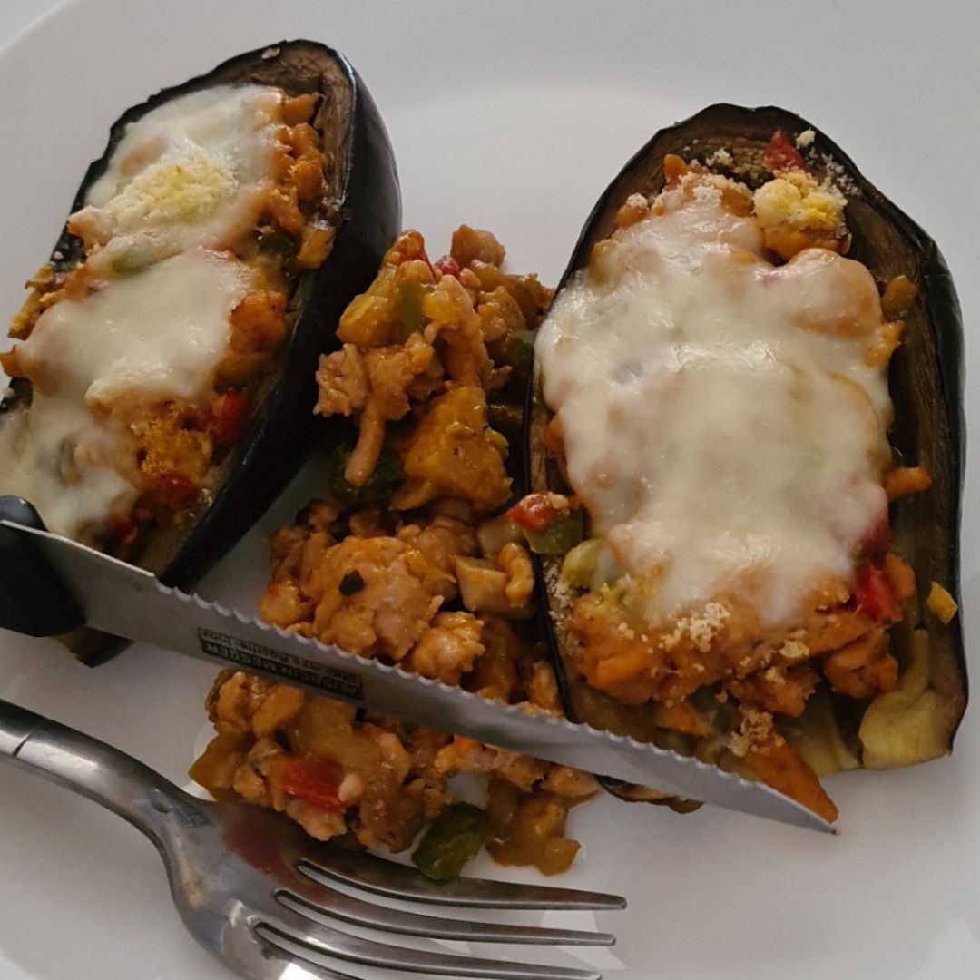 Berenjenas rellenas de carne y verduras Berenjenas rellenas de carne y verduras