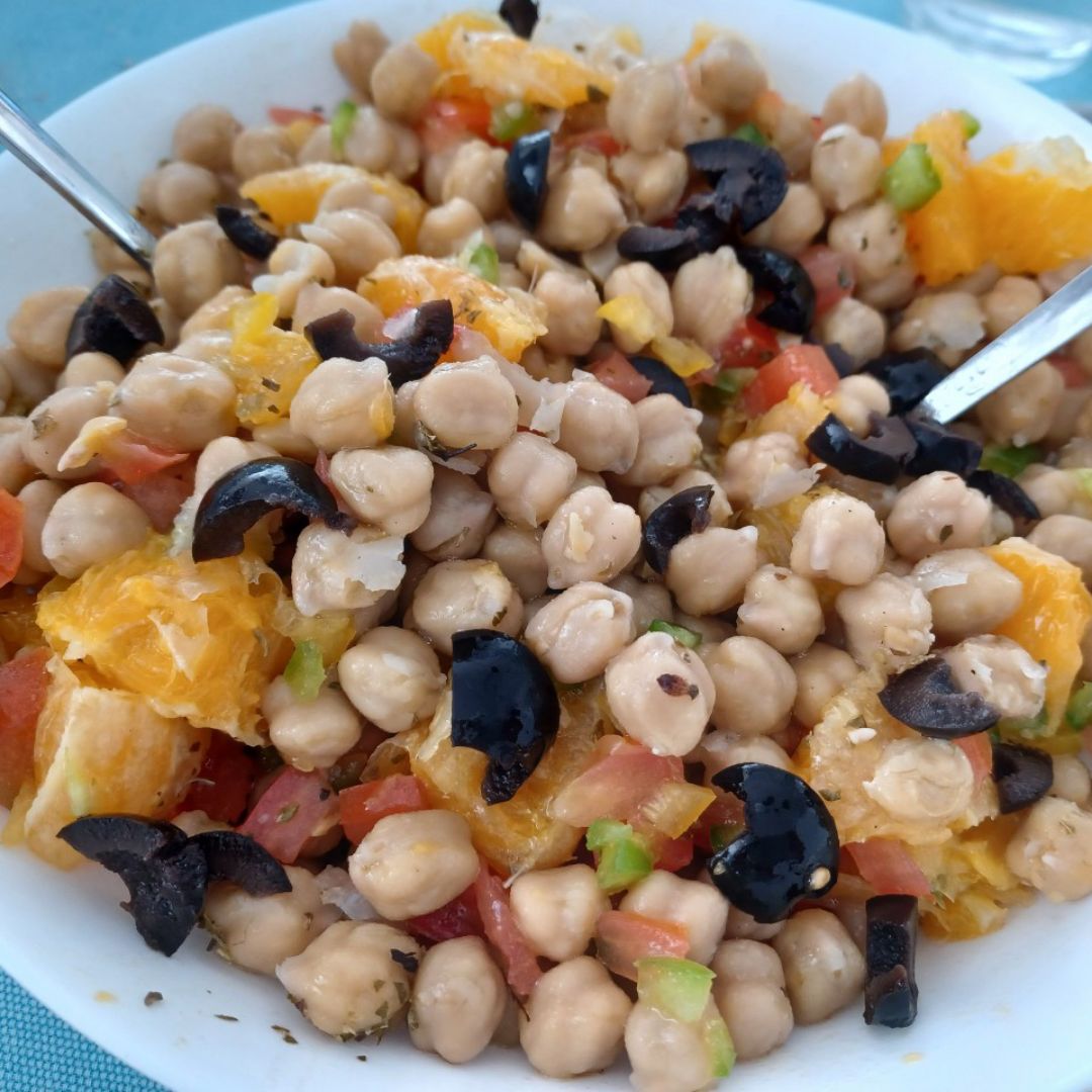 Ensalada cítrica de garbanzos