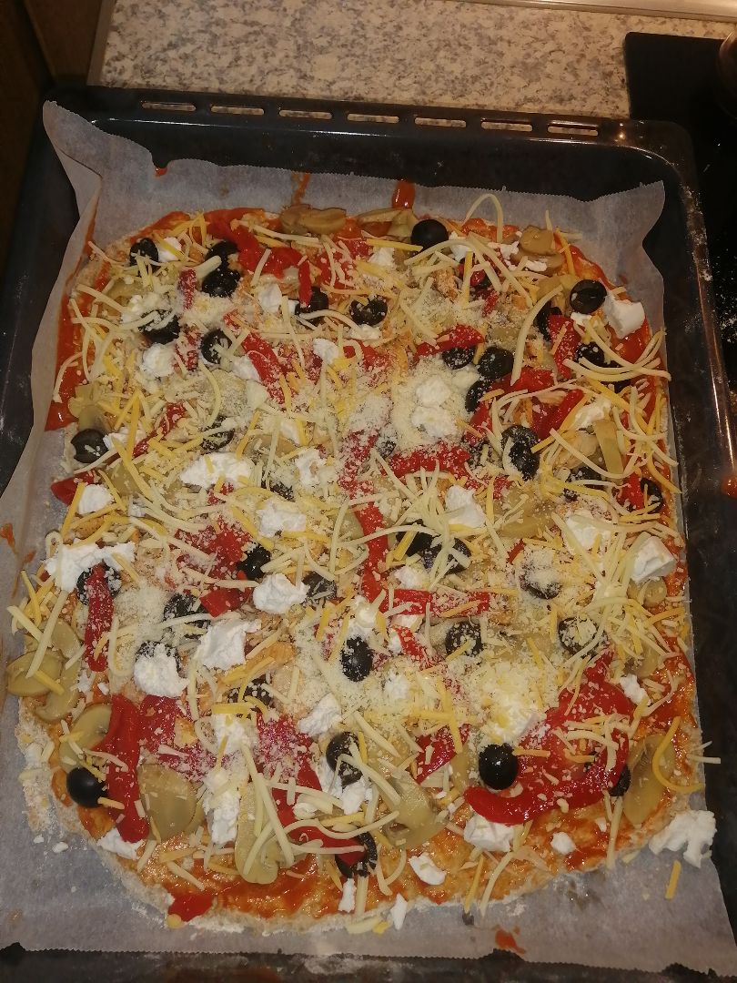 Pizza casera para 4 personas Paso 4 Pizza casera para 4 personas Paso 4
