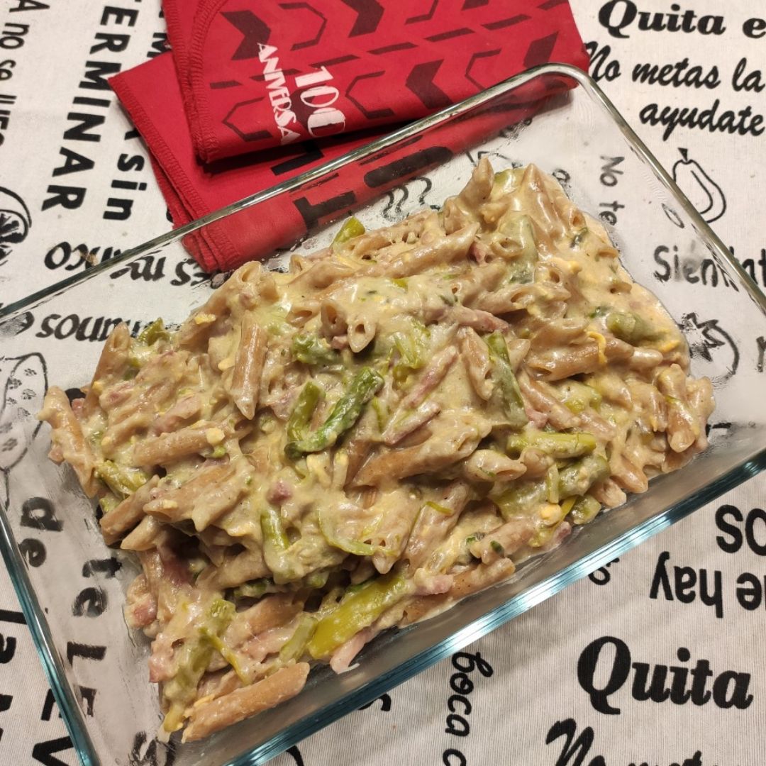 Carbonara de Espárragos, Beicon y Pasta (Thermomix) Carbonara de Espárragos, Beicon y Pasta (Thermomix)