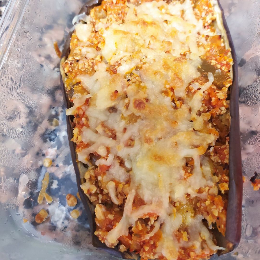 Berenjena rellena de pollo Berenjena rellena de pollo
