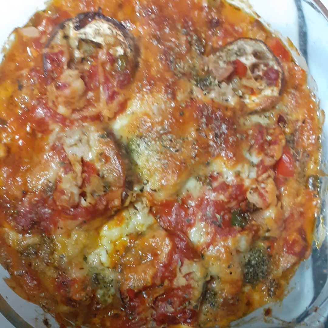 Pastel de berenjena con mozarella y atún 😀