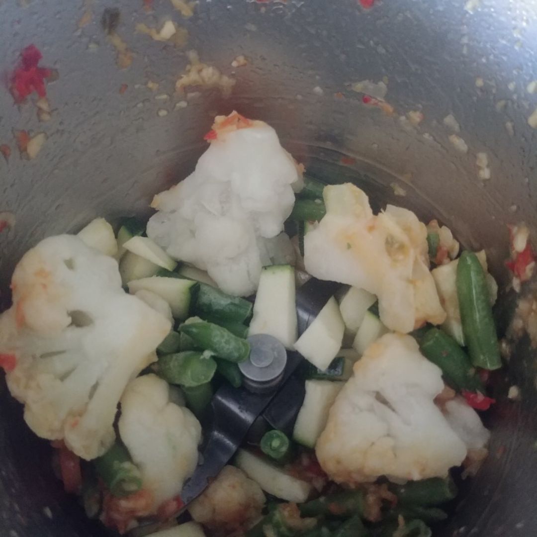 Guiso de verduras con judías blancas Paso 1 Guiso de verduras con judías blancas Paso 1