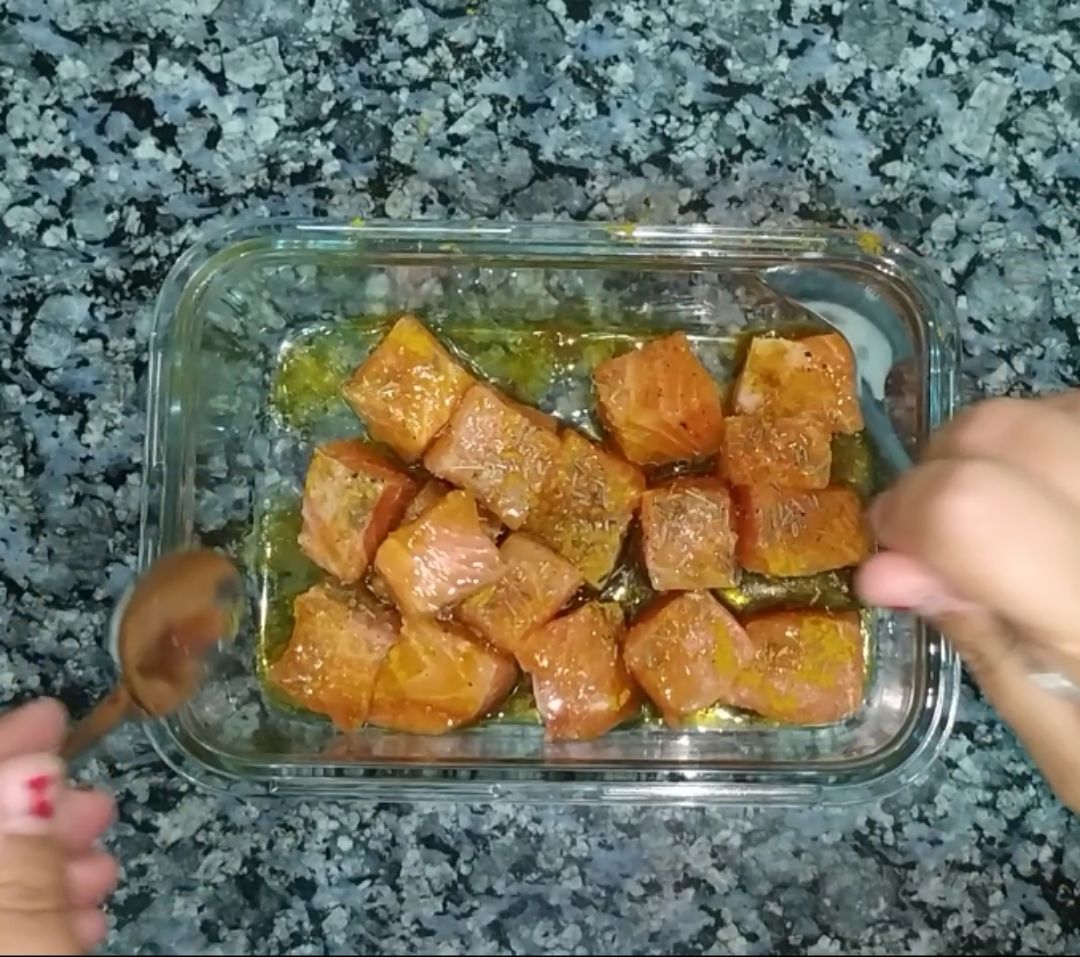 Brochetas de salmón, mango y naranja Paso 0 Brochetas de salmón, mango y naranja Paso 0