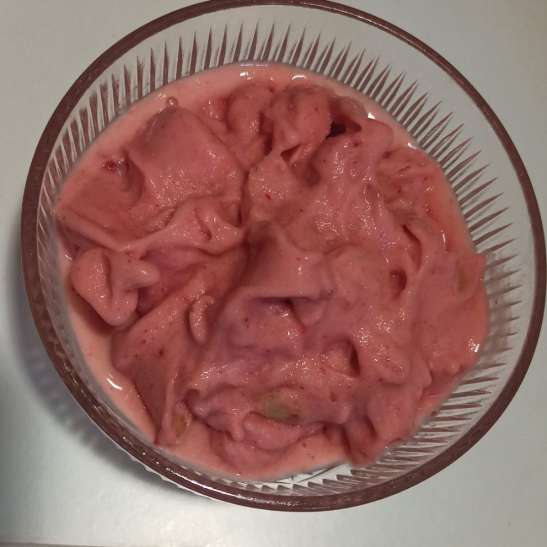 Helado de fresa y plátano 🍓🍌 Paso 2