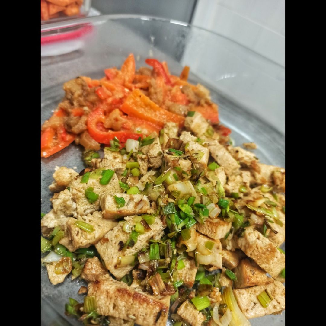 Tofu al ajo tierno Tofu al ajo tierno