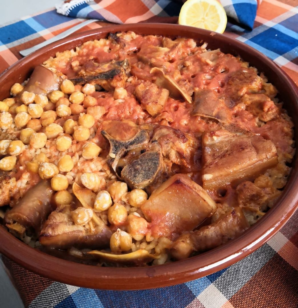 Arroz al horno con rabo y oreja 🐖