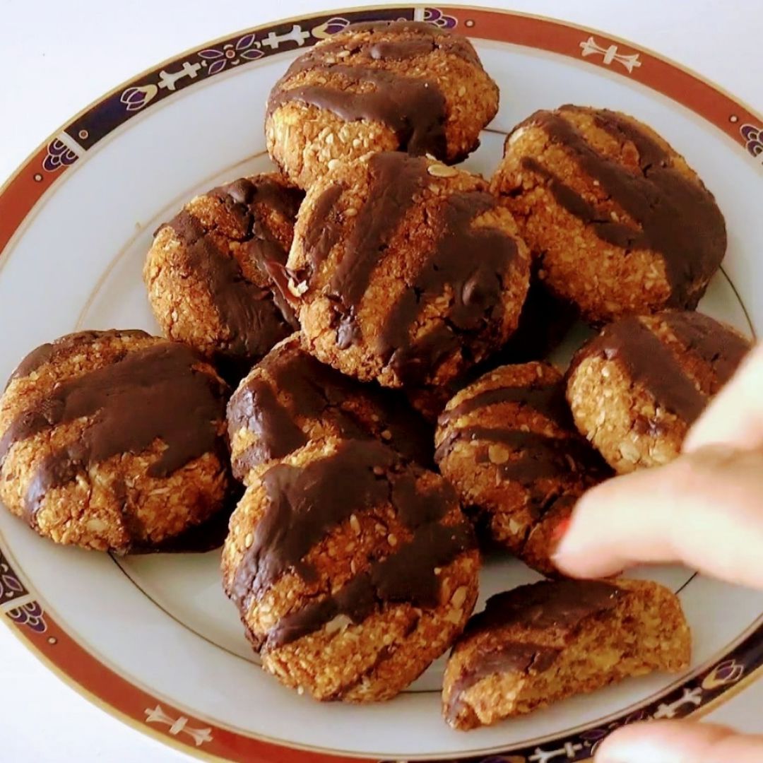 Galletas de avena y zanahoria sin huevos, sin azúcar Galletas de avena y zanahoria sin huevos, sin azúcar