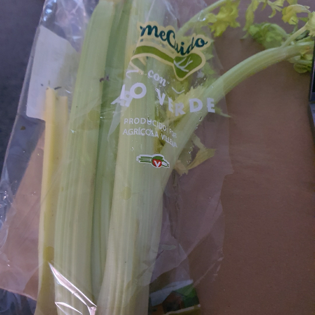 Apio verde Apio verde