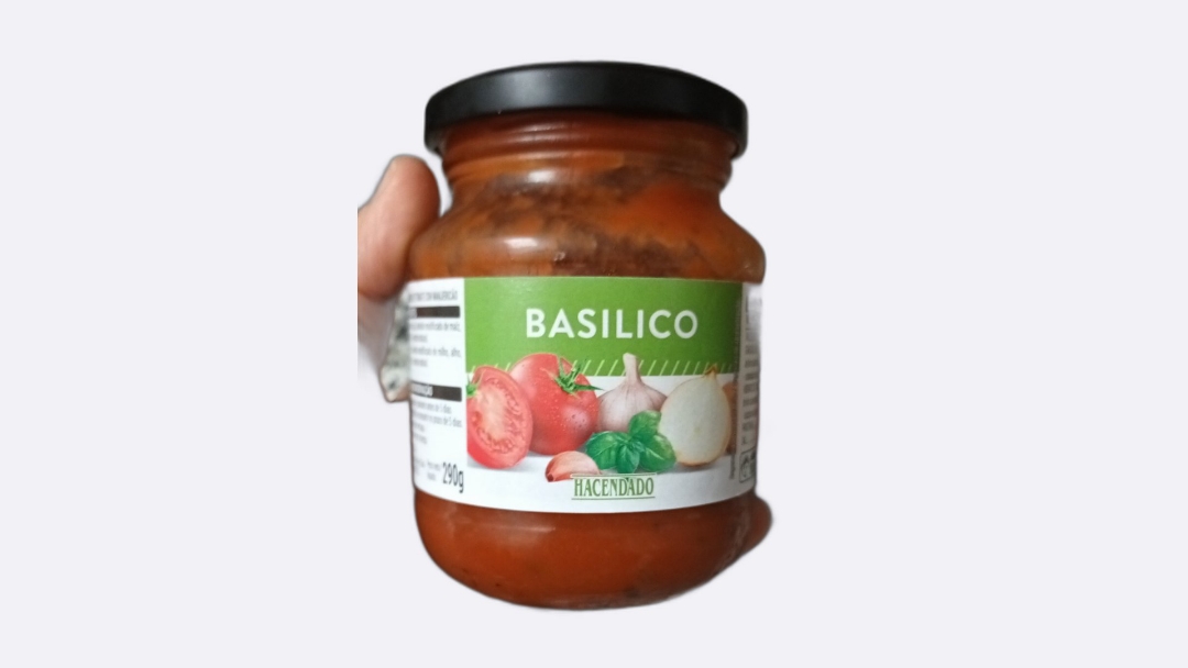 Salsa de tomate con albahaca Salsa de tomate con albahaca