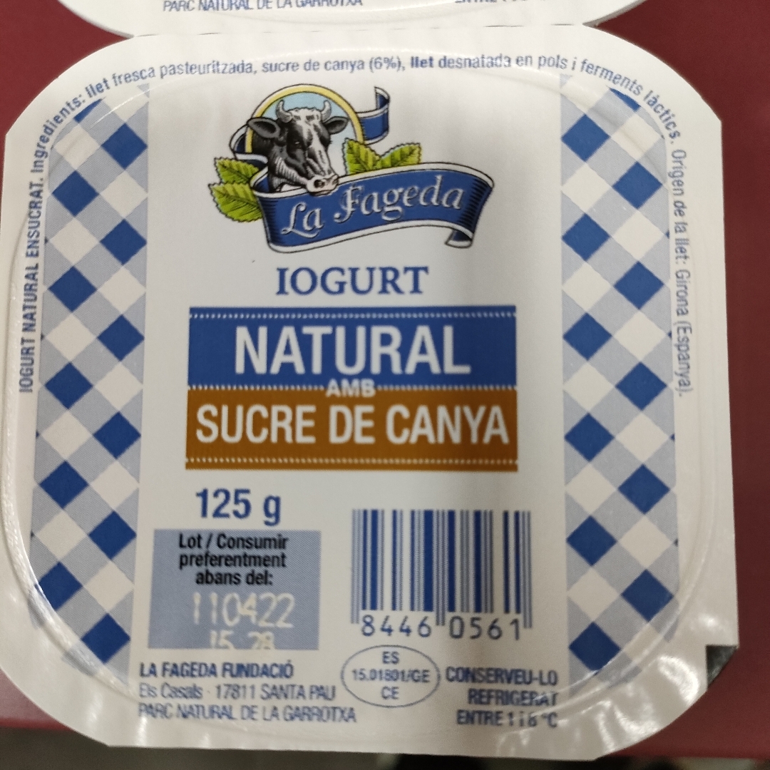 Iogurt natural amb sucre de canya Iogurt natural amb sucre de canya