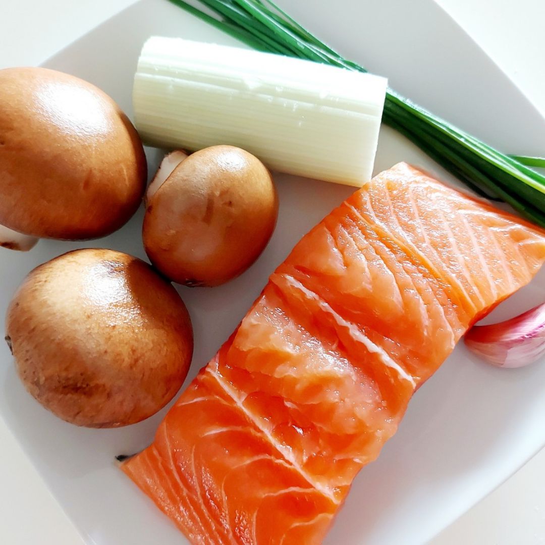 Salmón con portobellos y puerro en 10 minutos Paso 0 Salmón con portobellos y puerro en 10 minutos Paso 0