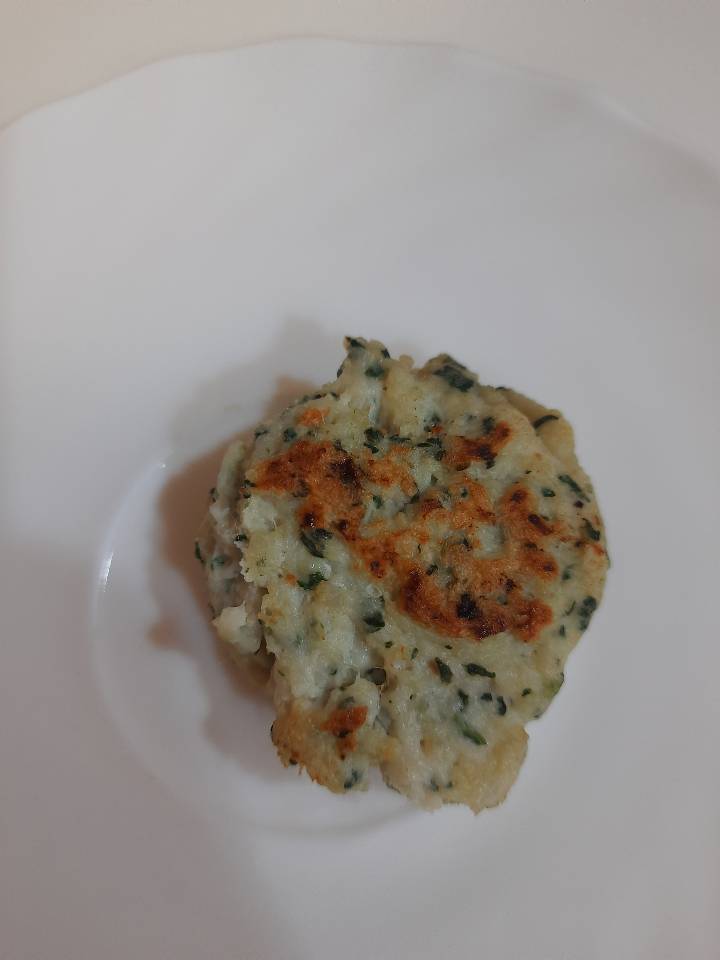 Mini hamburguesa de pollo y espinacas