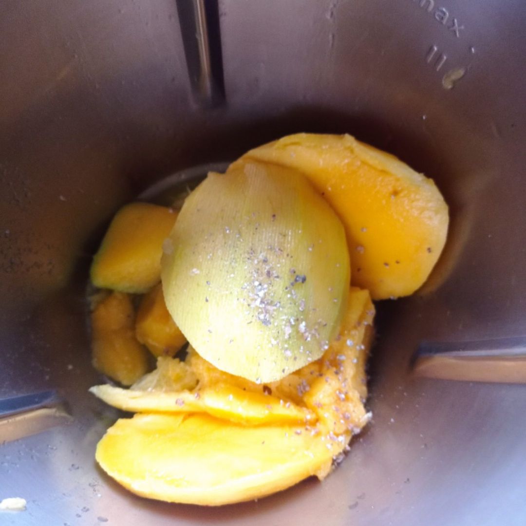 Cheesecake cebra 🦓 de mango 🥭 y coco 🥥 Paso 4 Cheesecake cebra 🦓 de mango 🥭 y coco 🥥 Paso 4