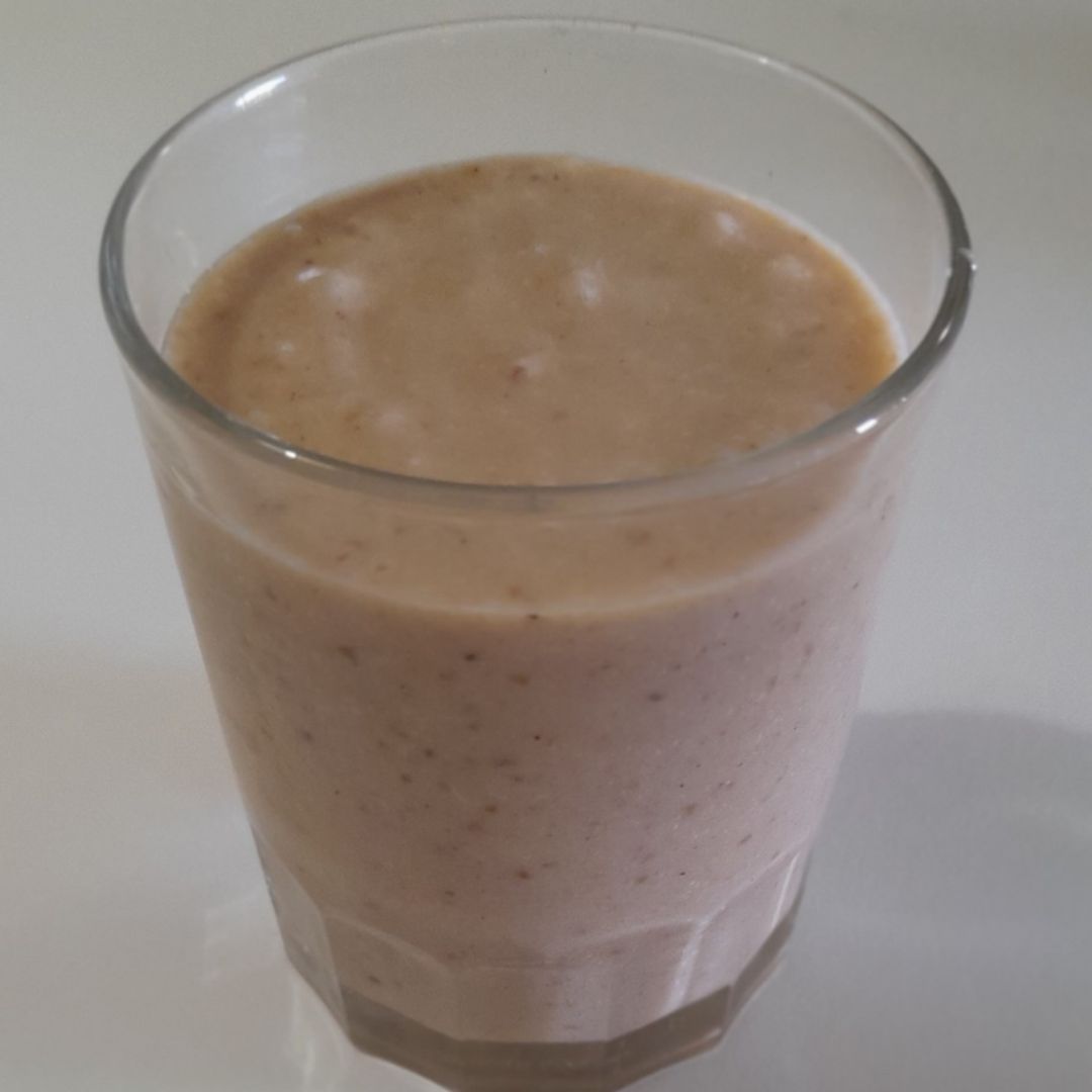 Batido de plátano, dátiles y leche de soja Paso 1 Batido de plátano, dátiles y leche de soja Paso 1