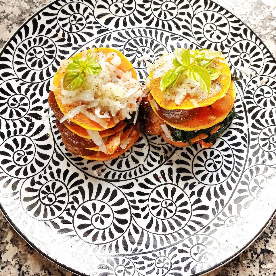 Montaditos de calabaza 🎃 con espinacas, shiitake 🍄pollo y 🧀 