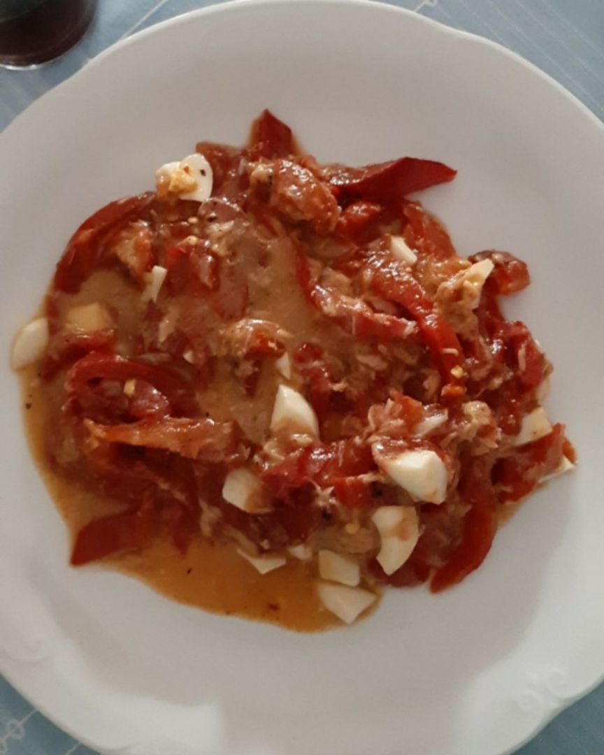 Ensaladilla de pimientos rojos asados Ensaladilla de pimientos rojos asados