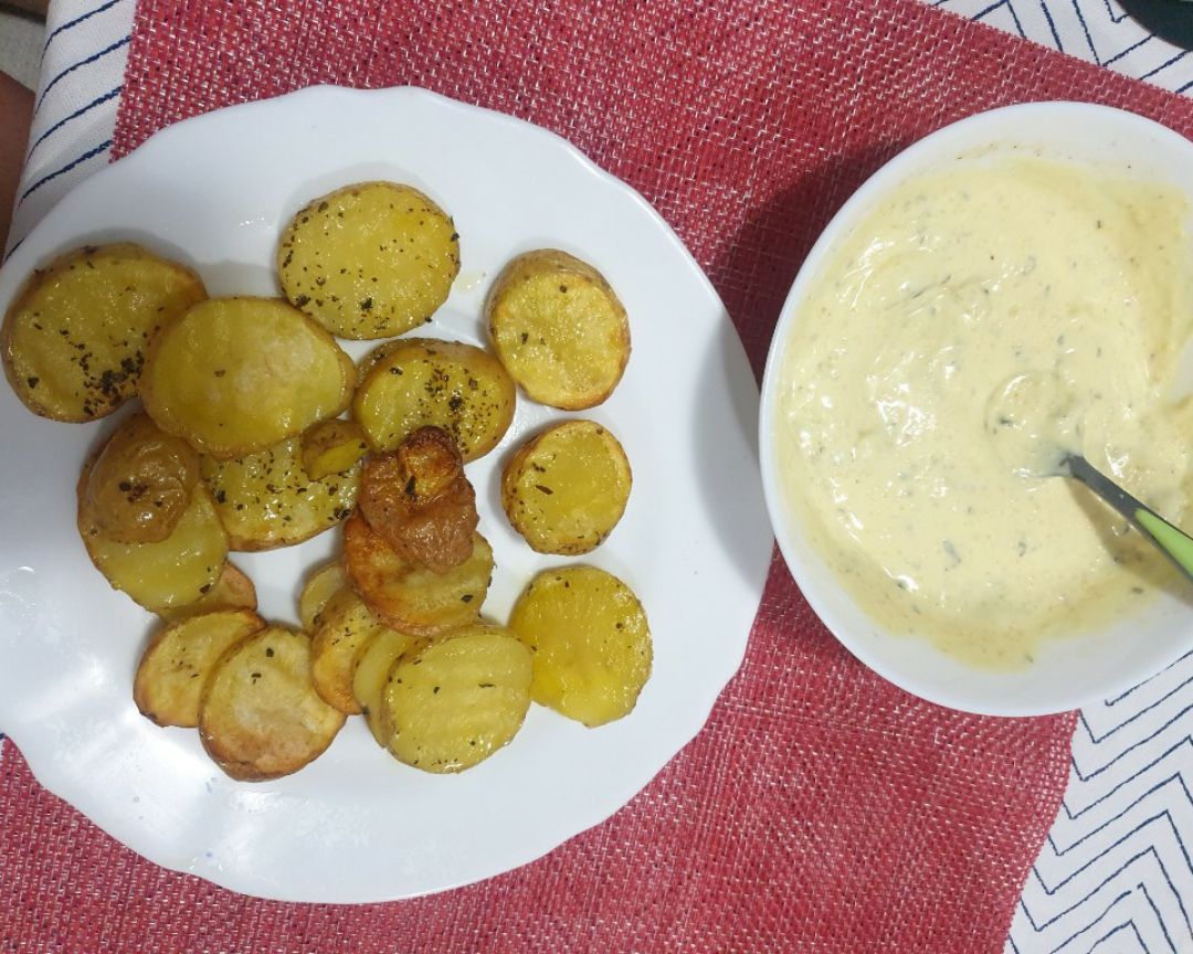 Patatas airfryer con salsa Deluxe Patatas airfryer con salsa Deluxe