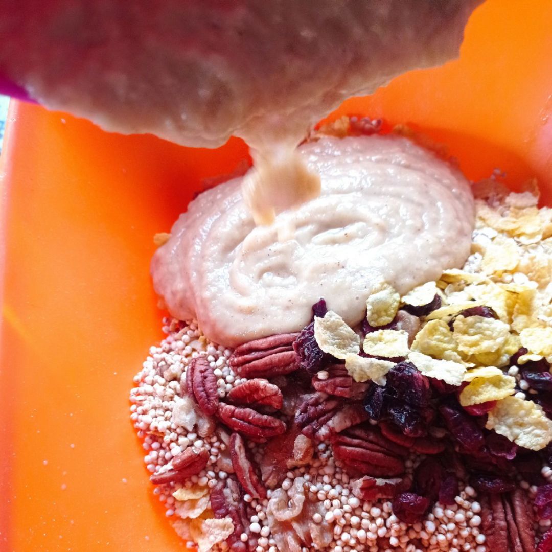 Granola con sabor a manzana 🍎 y almendra 😍😍 Paso 3 Granola con sabor a manzana 🍎 y almendra 😍😍 Paso 3