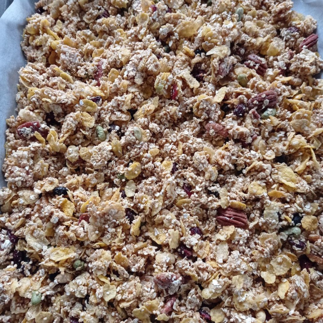 Granola con sabor a manzana 🍎 y almendra 😍😍 Paso 4 Granola con sabor a manzana 🍎 y almendra 😍😍 Paso 4