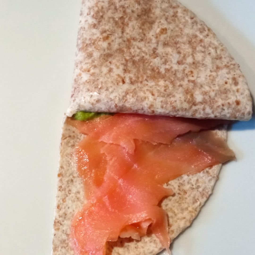 Fajitas de salmón ahumado, aguacate y queso Paso 2 Fajitas de salmón ahumado, aguacate y queso Paso 2
