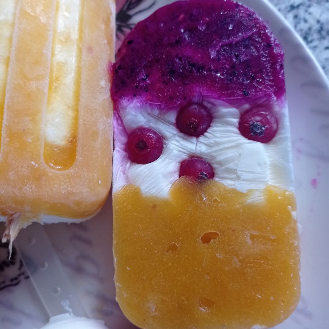 Helados de cheesecake de mango 🥭 y de yogur griego y pitahaya 💖 Paso 5 Helados de cheesecake de mango 🥭 y de yogur griego y pitahaya 💖 Paso 5