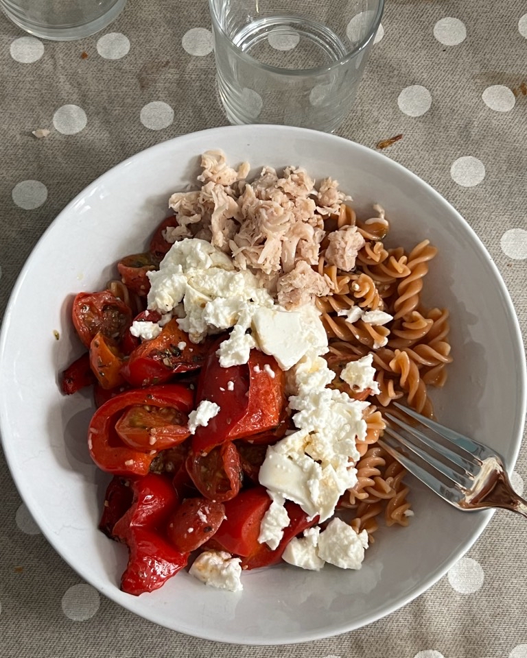 Pasta de lentejas con verduras asadas