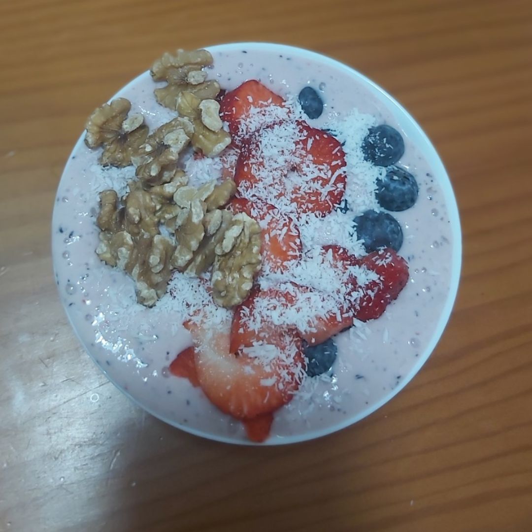 Batido con queso fresco batido y frutos rojos ❤ Batido con queso fresco batido y frutos rojos ❤