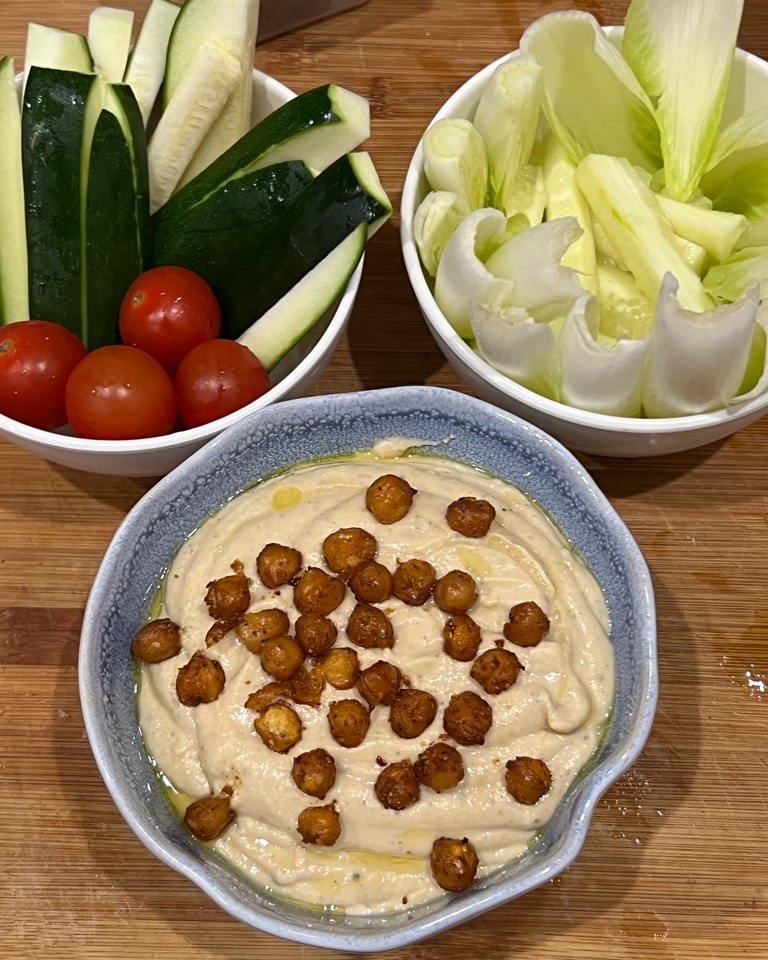 Hummus de anchoa con crudités Hummus de anchoa con crudités