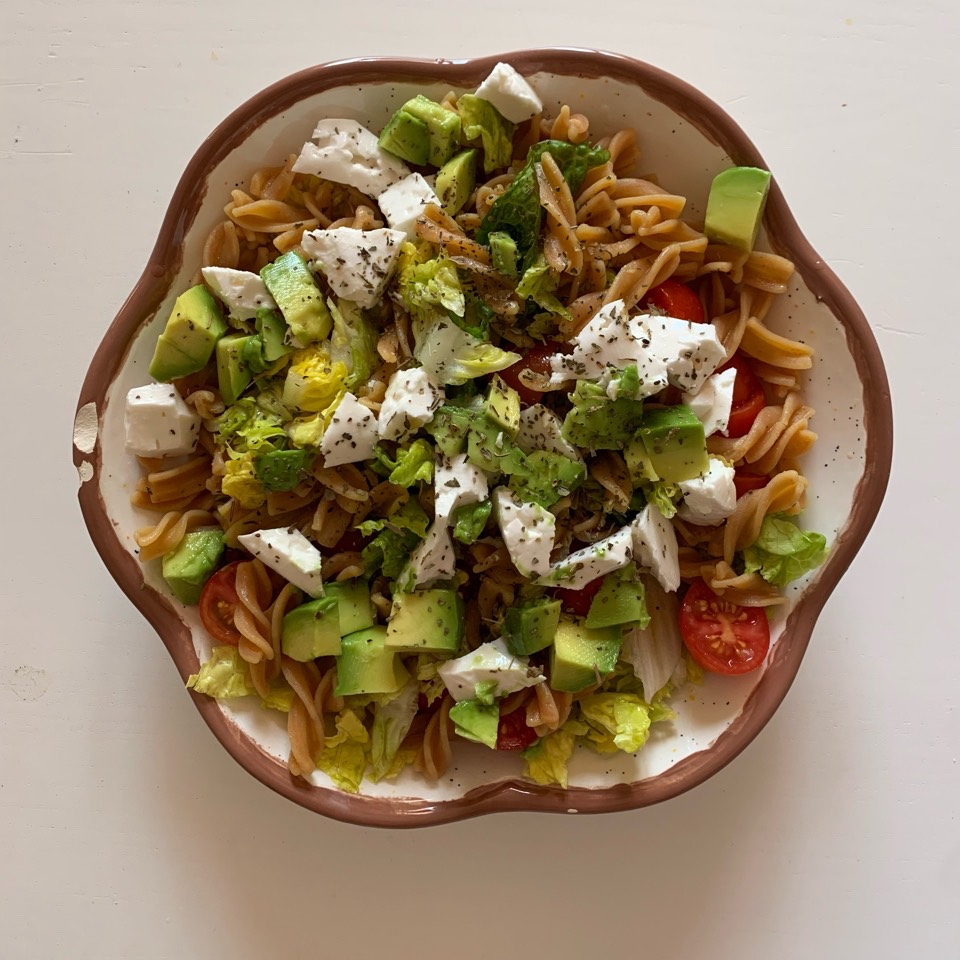 Ensalada de pasta de lenteja roja Ensalada de pasta de lenteja roja