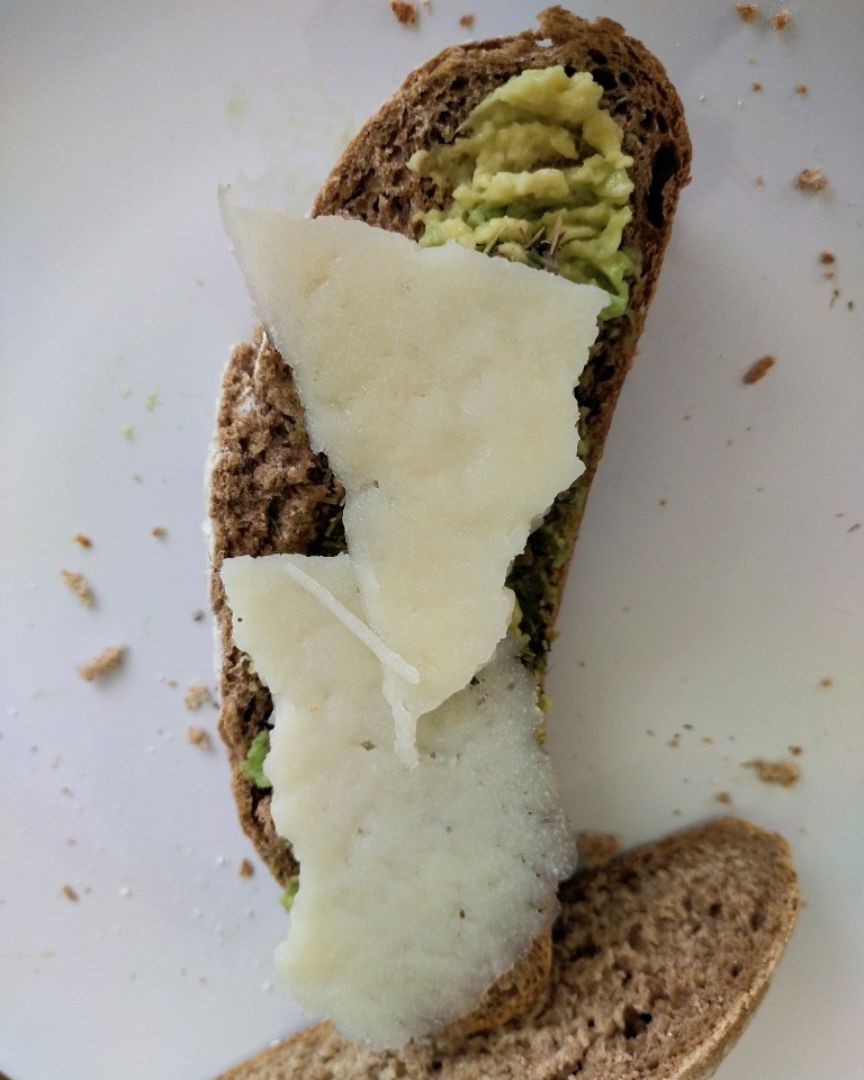 Tosta de ternera, aguacate y queso 🥖🥩🥑🧀 Paso 3 Tosta de ternera, aguacate y queso 🥖🥩🥑🧀 Paso 3