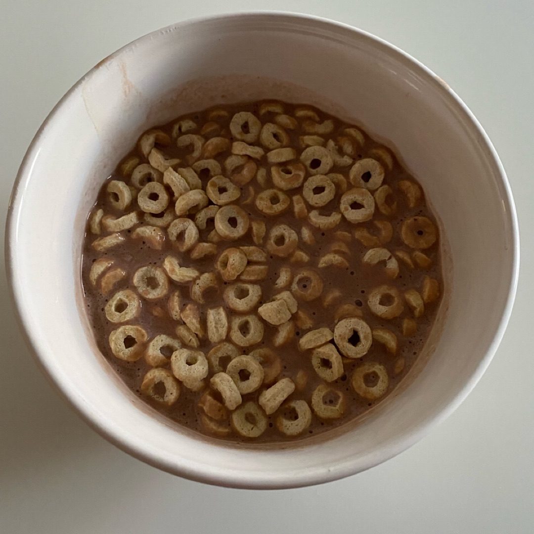 Leche con cacao y cereales Leche con cacao y cereales