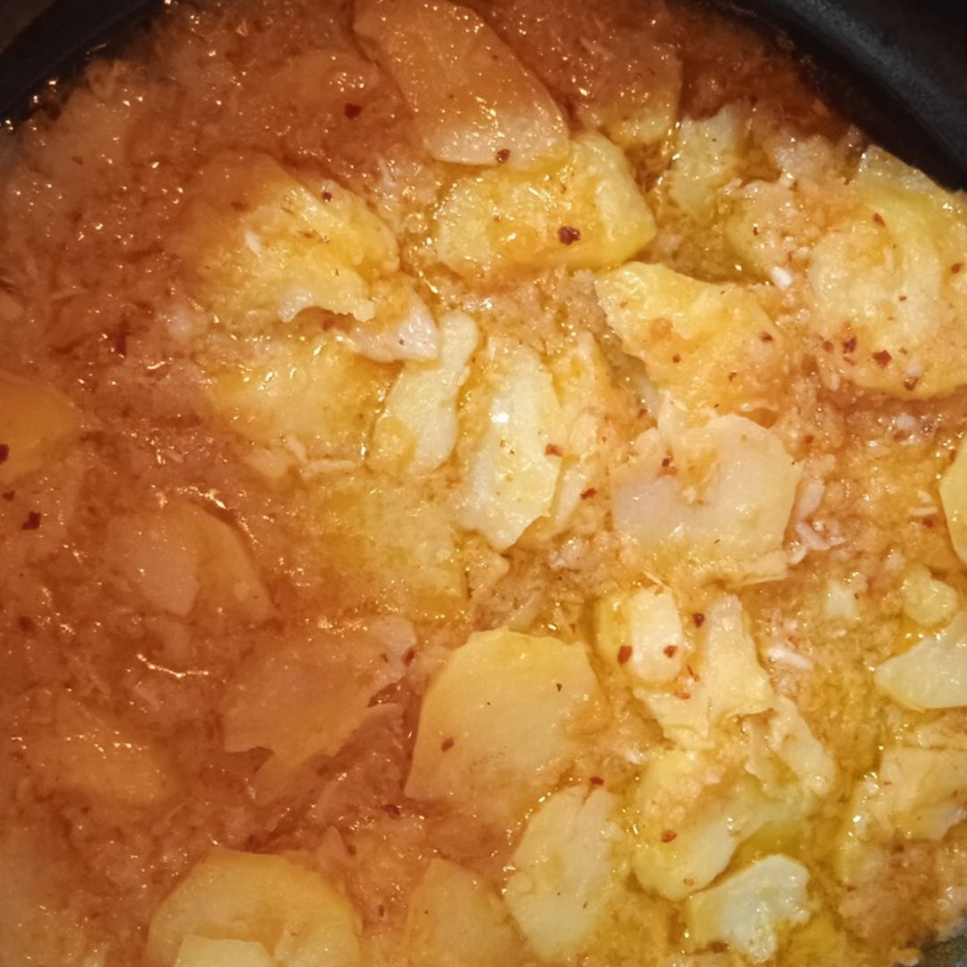 Patatas al ajillo 